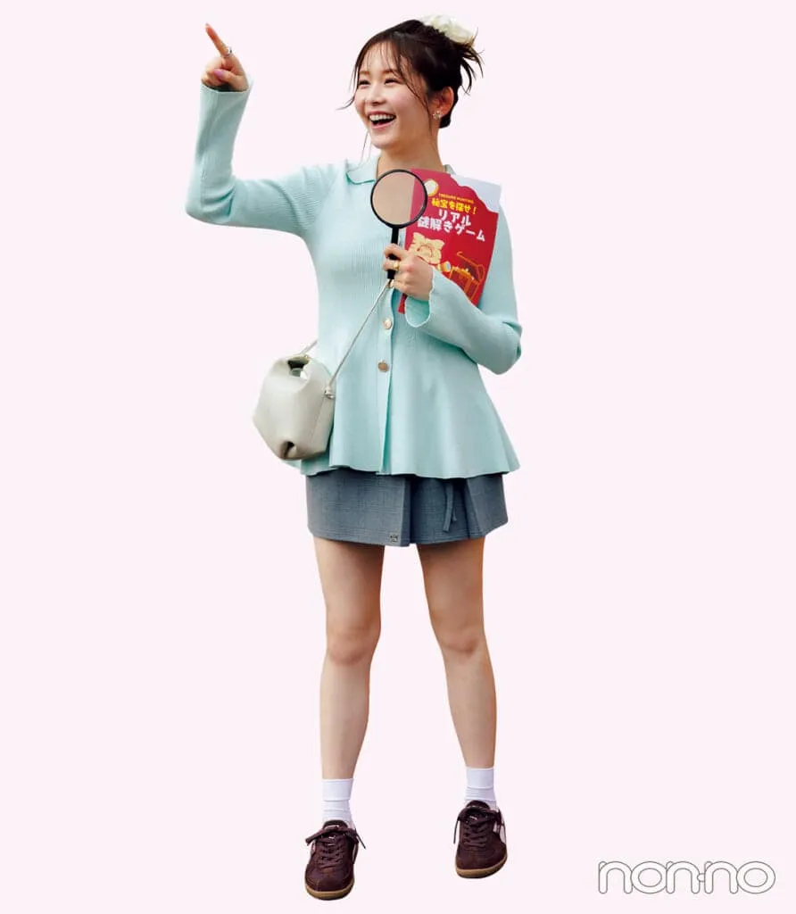 久間田琳加の大学生の一週間コーデ、日曜日のミニスカスタイル