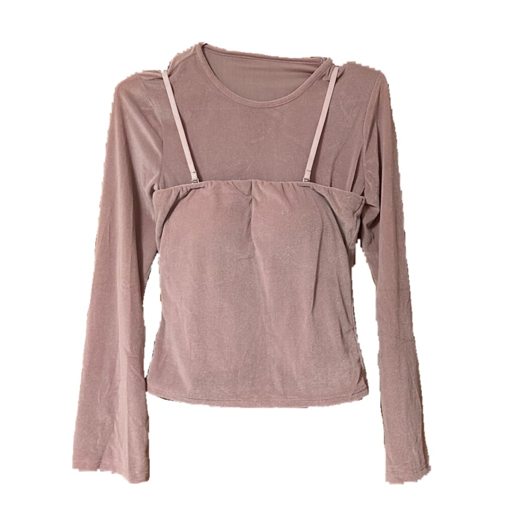 ピンクのトップス、キャミセット