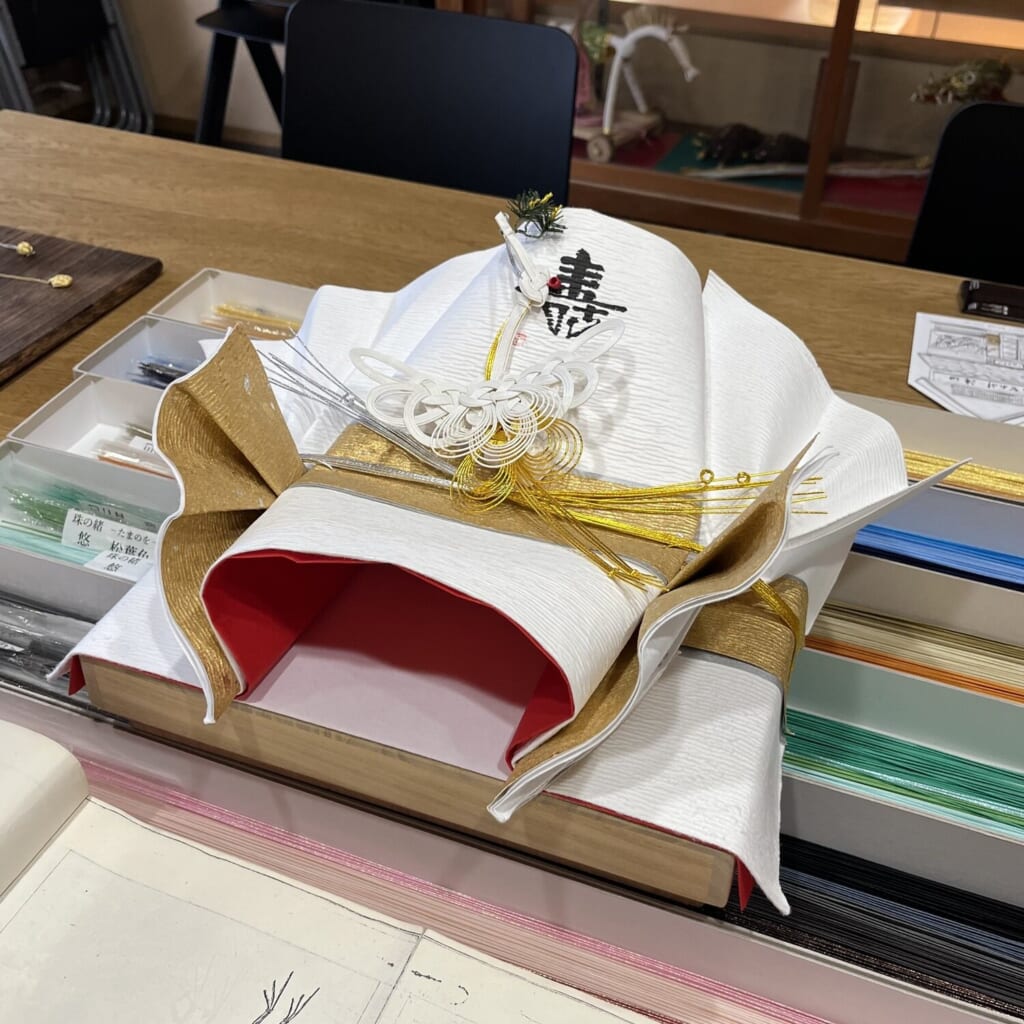 津田水引折型 鶴 完成品 作品