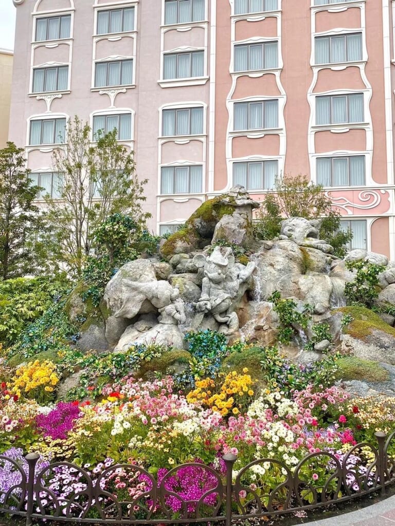 ディズニー映画『ミッキーの巨人退治』の魔法の泉