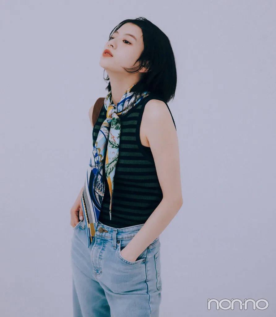 出口夏希の大学生の一週間コーデ、金曜日のデニムスタイル