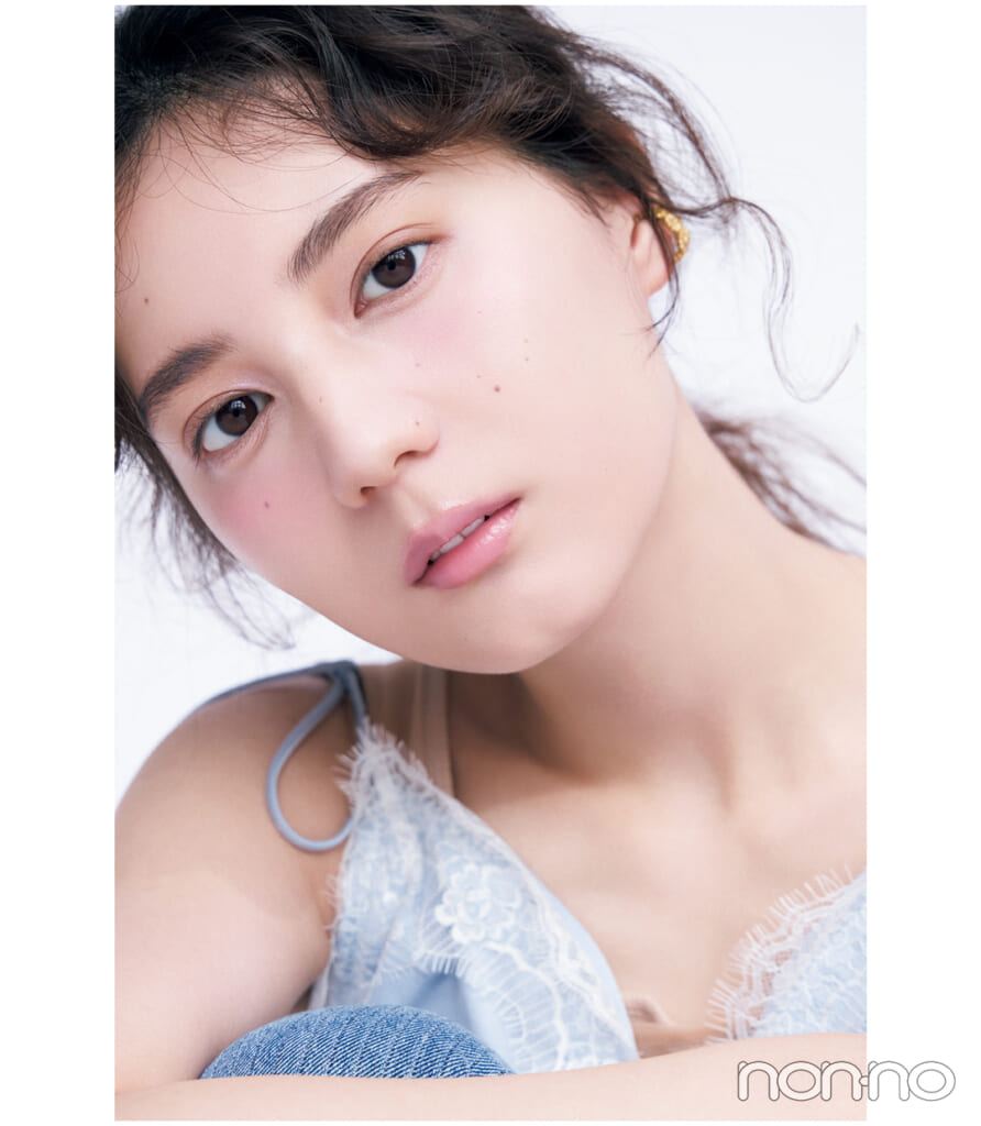 小坂菜緒の【2026上半期】20歳からの神コスメ大賞モデルカット12-1
