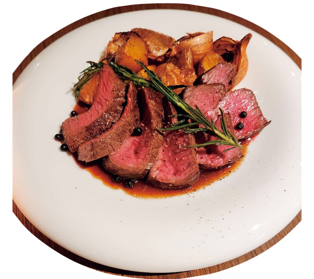 海外ビストロみたいなディナーをたしなむ♡（みゃー子さん・大学4年）
