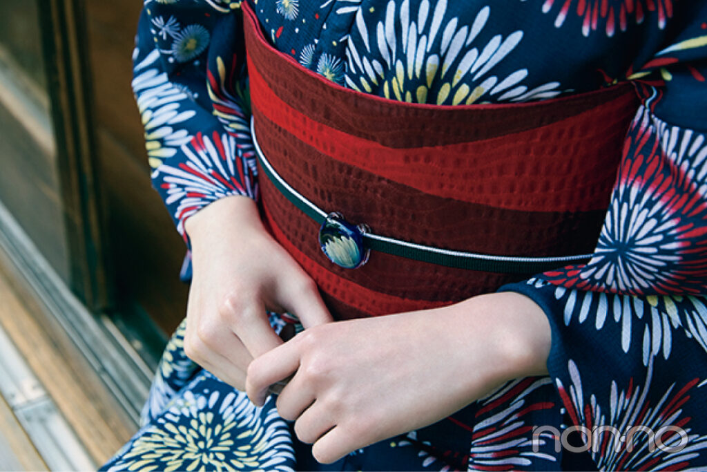 遠藤さくらの浴衣に合わせた小物3