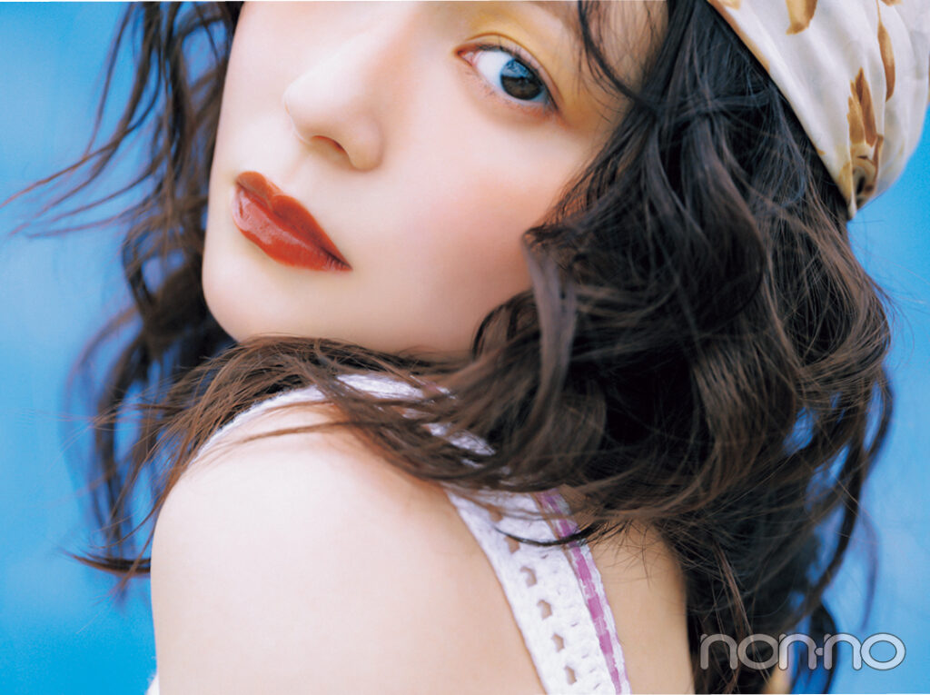 久間田琳加のメイク連載がスタート