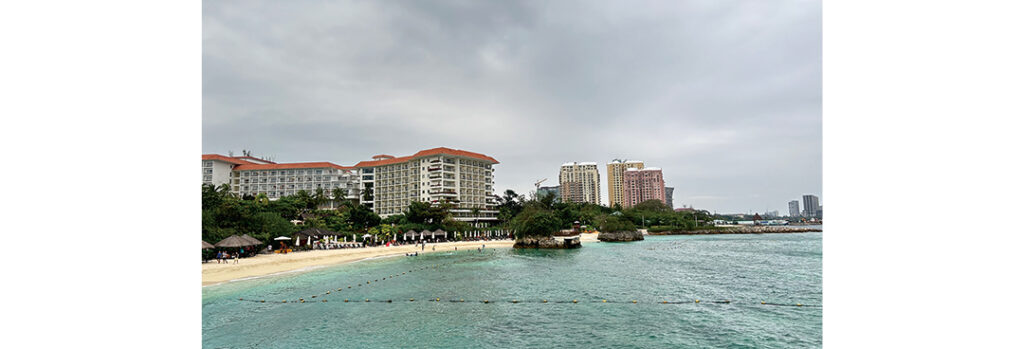 ビーチ近くのホテルでゆっくり過ごすバカンスが理想（Asukaさん・大学2年）