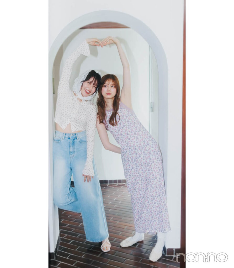 紺野彩夏・久間田琳加のベビみ花柄
