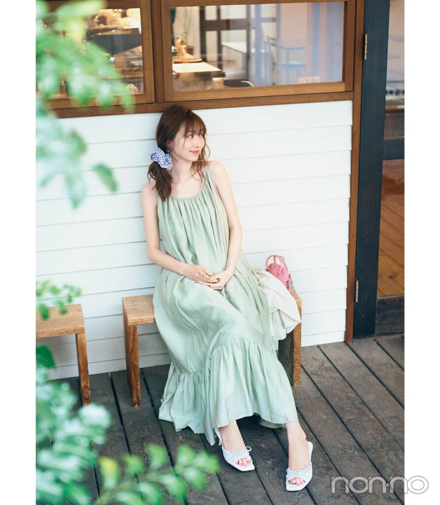 【Olu.】淡グリーンのギャザーキャミワンピース