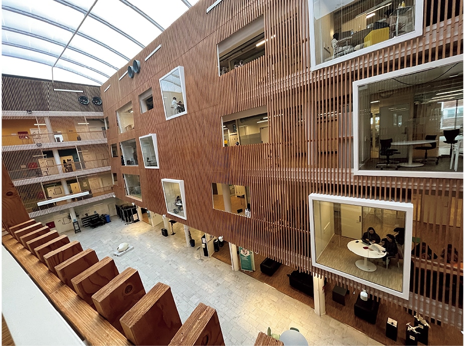 みんなの海外体験レポ 「デンマークは校舎もおしゃれ!」