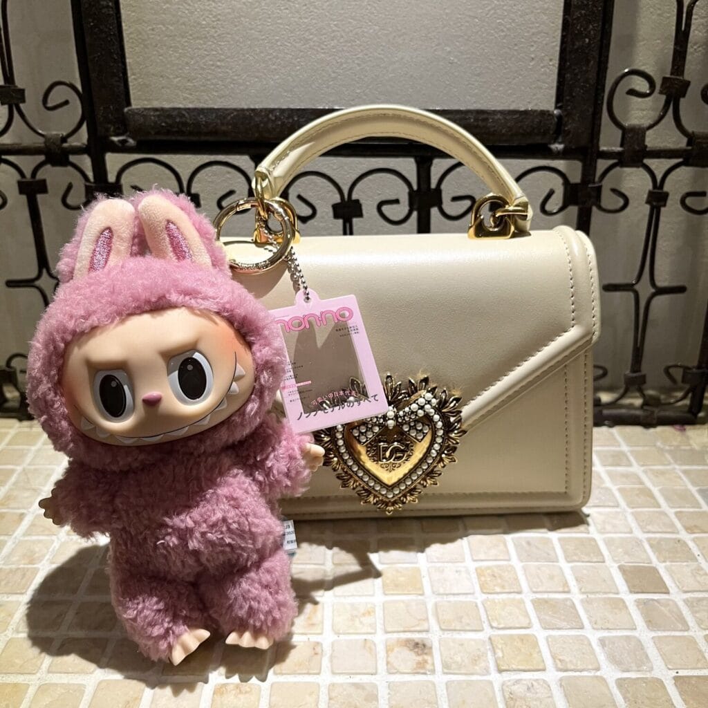 D&G バッグとラブブ