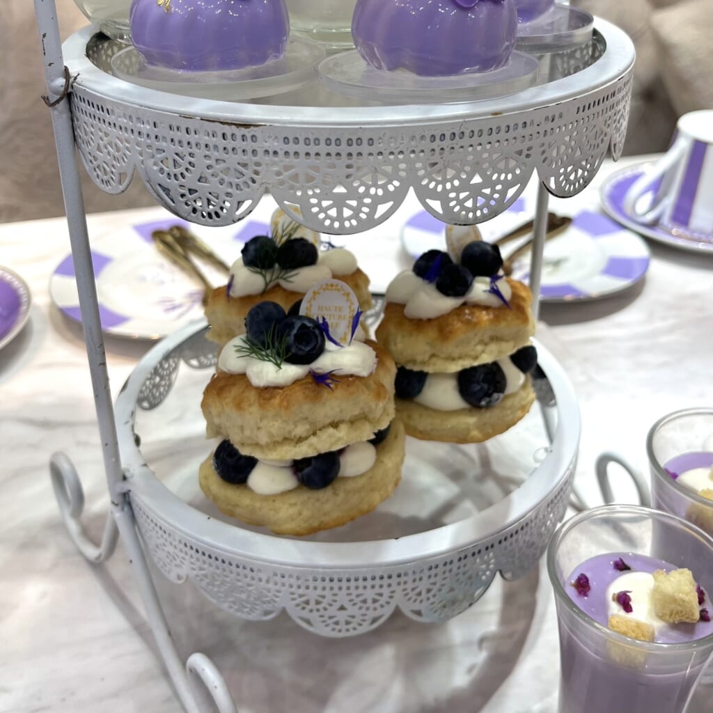 ブルーベリースコーン 生クリームサンド