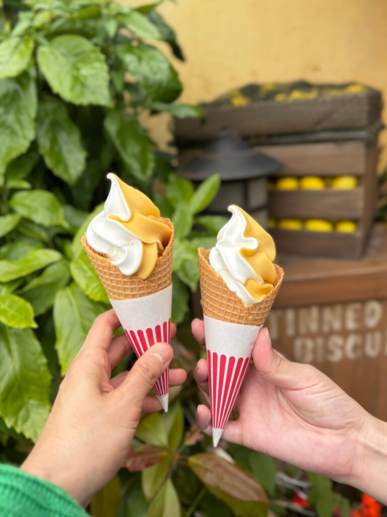 ディズニーランド食べ歩きおすすめ ソフトクリーム(アップルマンゴー/ミルク/ミックス