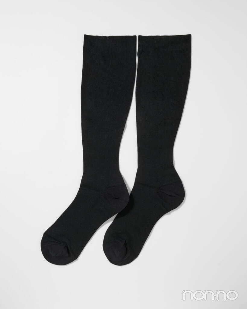 靴下の岡本「うずまいて 血行を促すソックス 」の黒