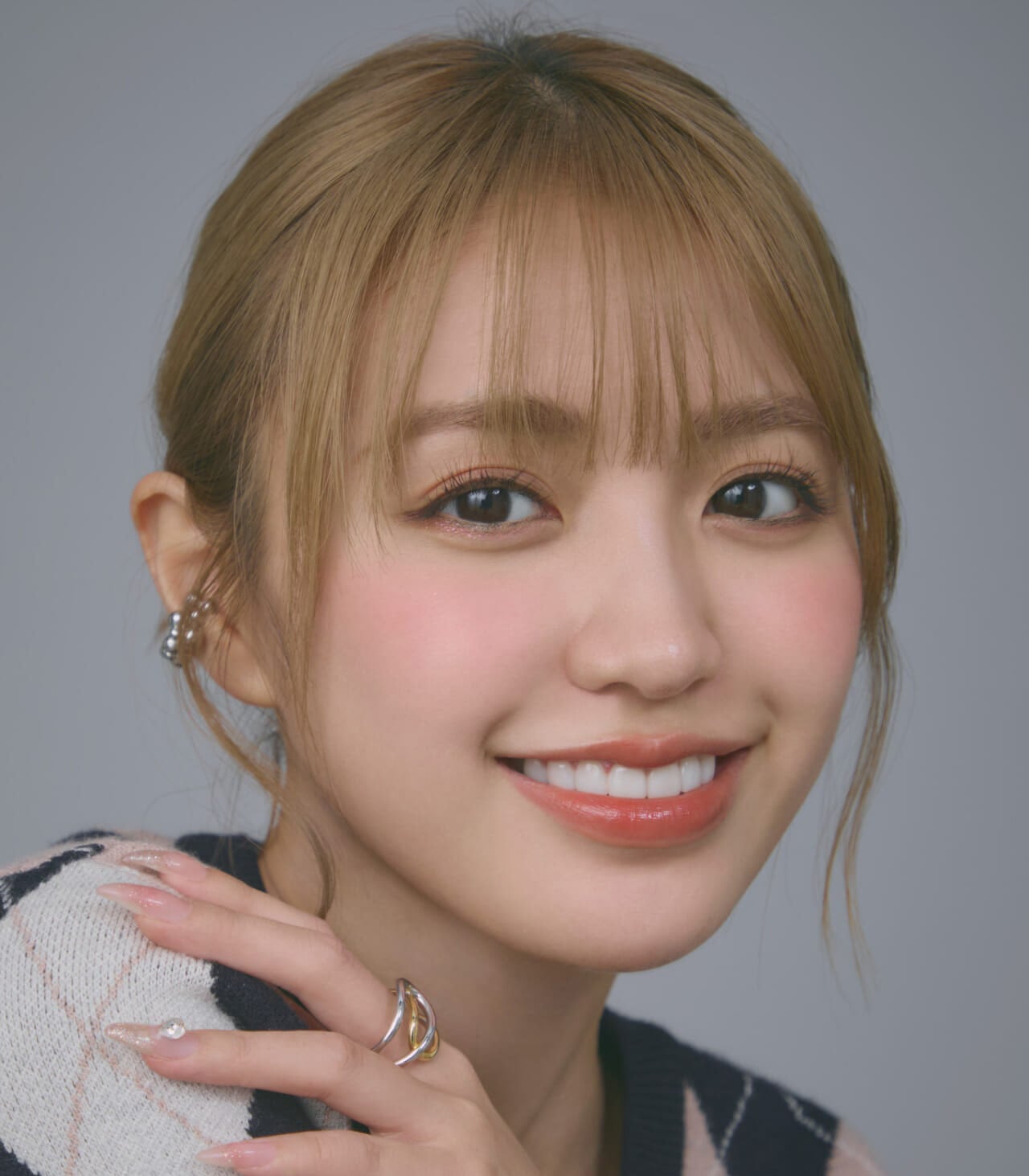 人気前髪スタイル「さらさらストレートバング」