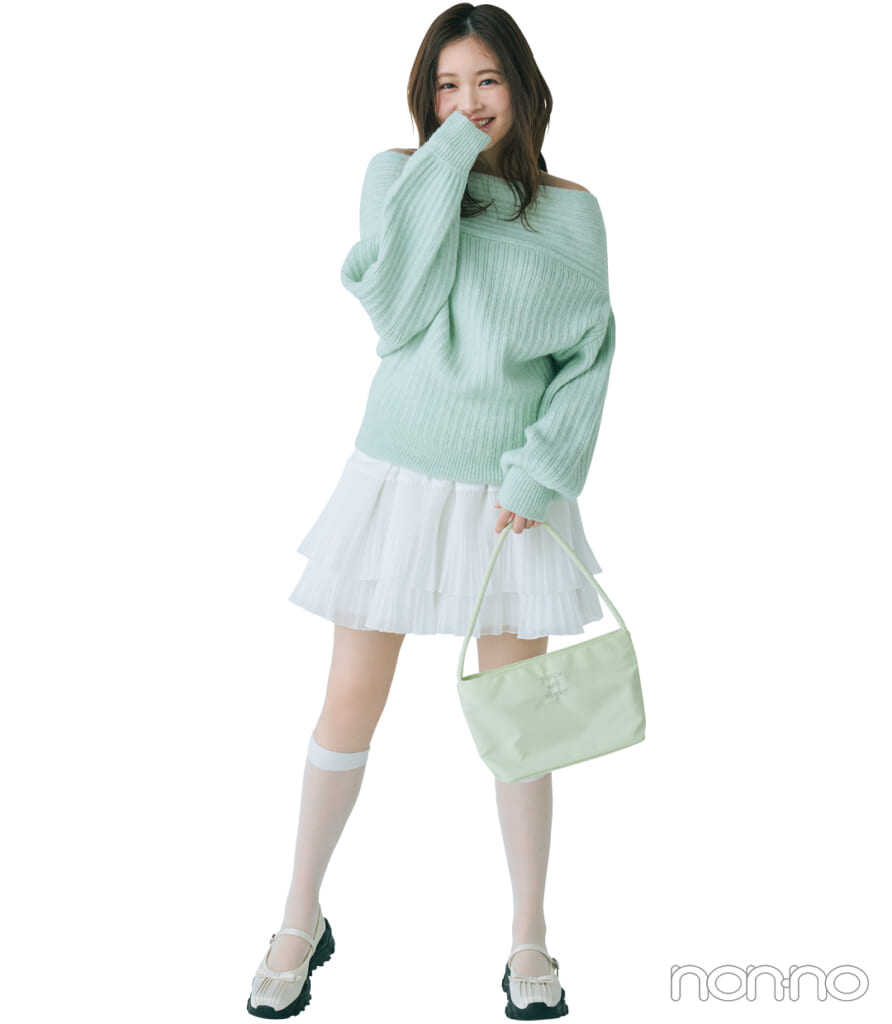 久間田琳加の爽やかグリーン+白の春コーデ2-1