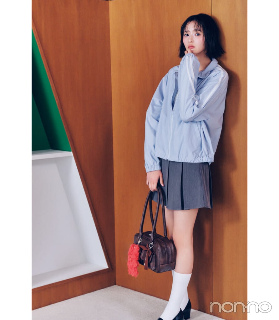 ハニーズのプチプラトレンドアウターを着る遠藤さくら1