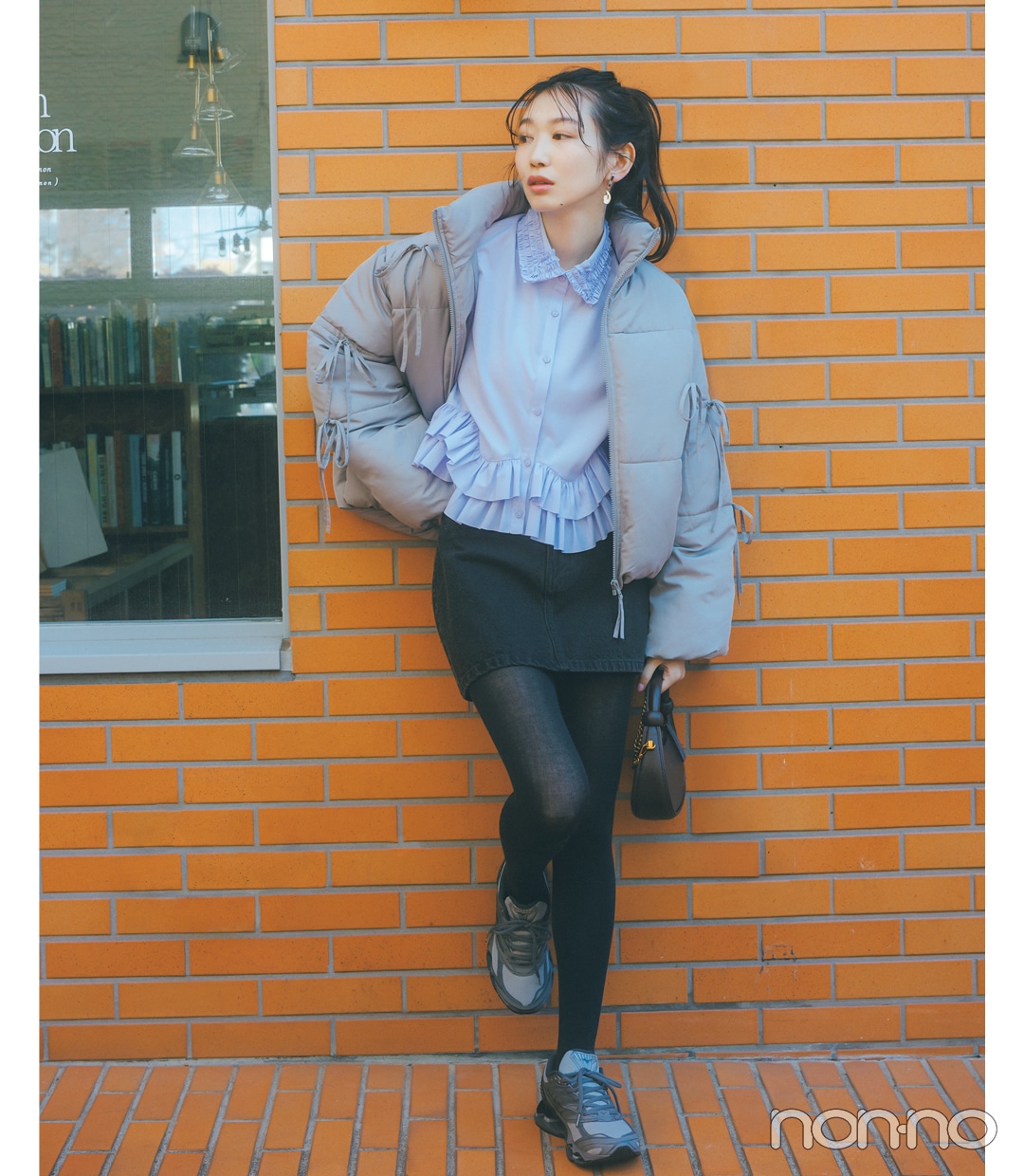 岡本夏美の冬服を使った春スイッチコーデ6-2