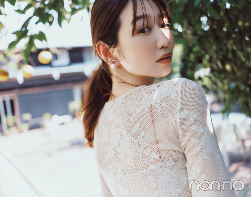 ストラップにひとひねりあるインナー