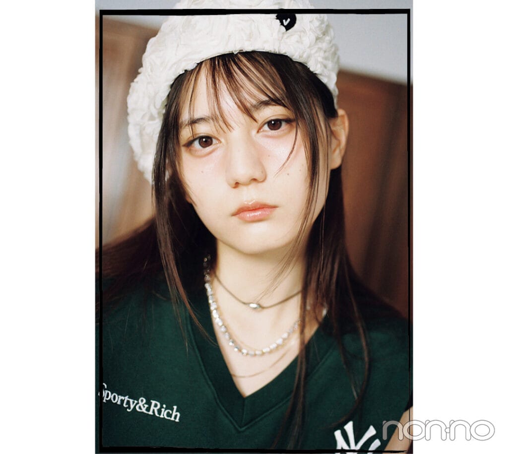 NEOアイビーギャルコーデの小坂菜緒3