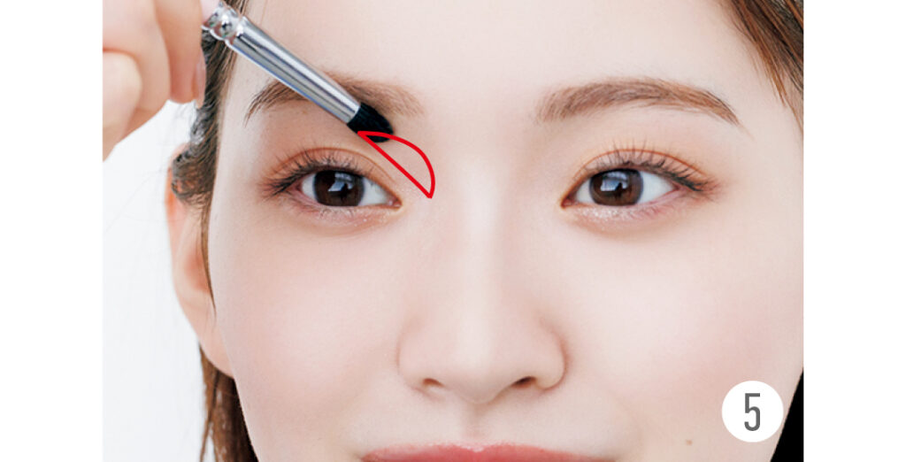 スッと通った鼻筋をつくるメイクプロセス5