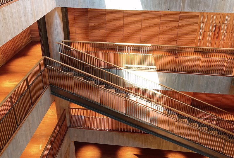 紀尾井清堂　階段