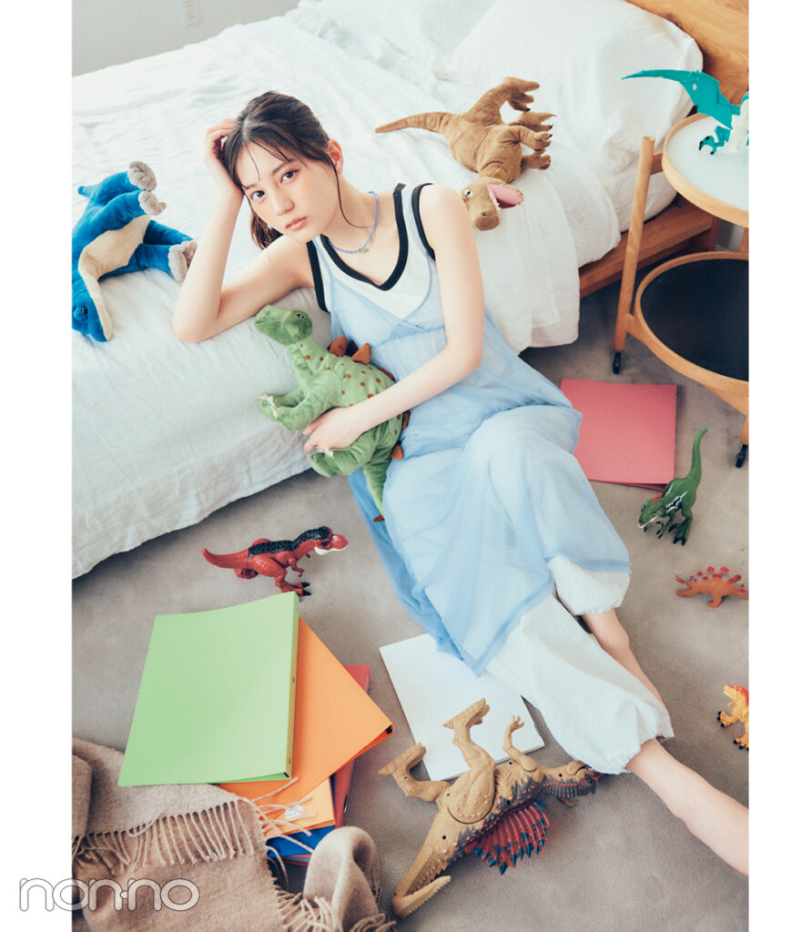 【気温35度コーデ⑦】
チュールキャミを重ねてしゃれ感アップ