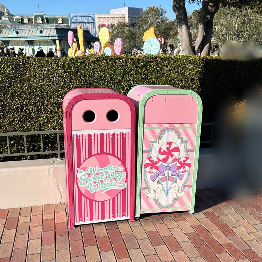 東京ディズニーランド　パルパルーザ　ヴァネロペ