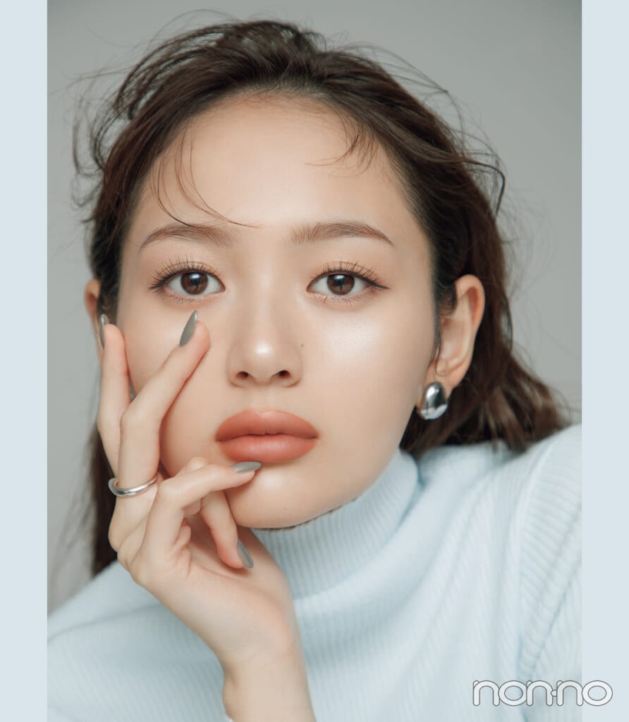 加藤栞の［2025下半期］20歳からの神コスメ大賞モデルカット9-1