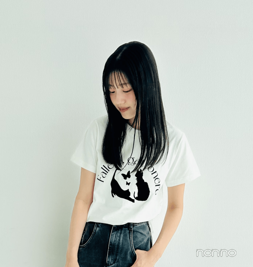 佐々木美玲の私服のTシャツ寄り