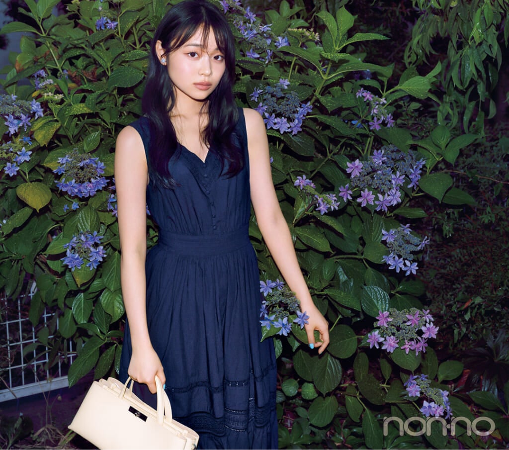 林芽亜里の令嬢ネイビーモデルカット　コットンワンピ