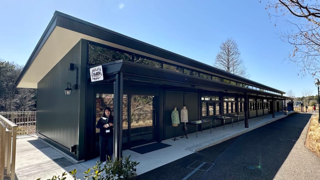 【ジブリパーク】「魔女の谷」でグッズやお土産が買えるショップ「13人の魔女団」