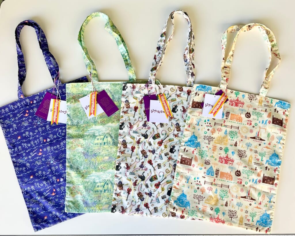 ジブリパーク「魔女の谷」のショップ「13人の魔女団」限定・リバティ社とのコラボ共同開発オリジナルトートバッグ