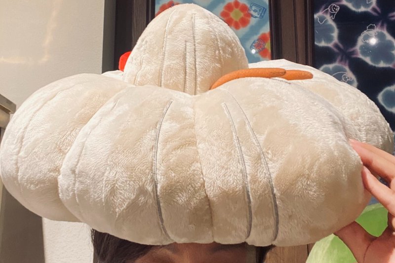 『ジブリパーク』で買えるおすすめお土産・ぬいぐるみ:湯婆婆の髪型ぬいぐるみクッション