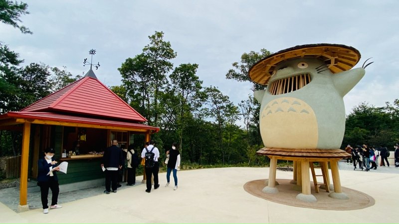 『ジブリパーク』内でお土産が買える場所、「どんどこ森」の「どんどこ売店」