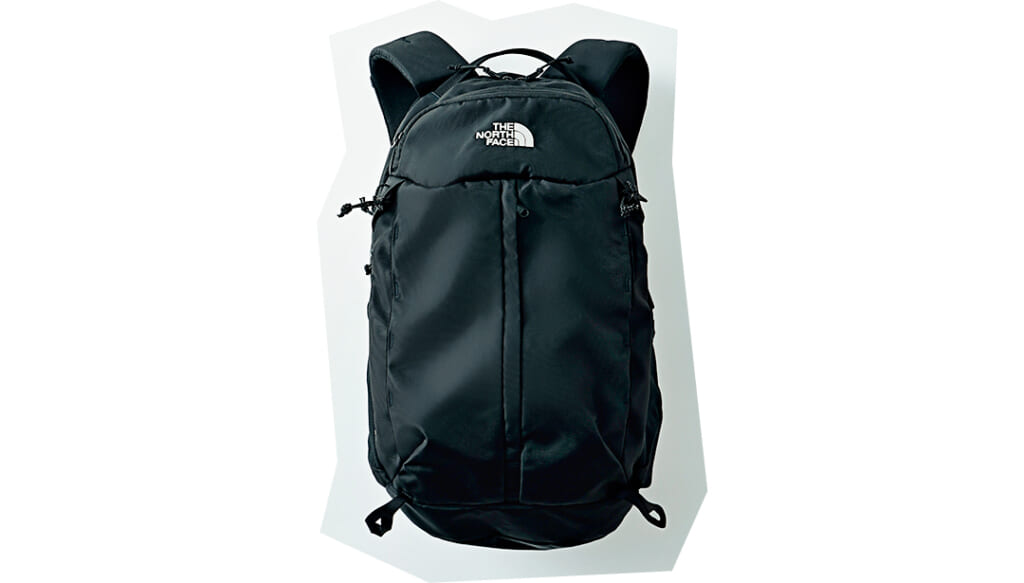 機内持ち込みバッグにおすすめのTHE NORTH FACEの黒リュック
