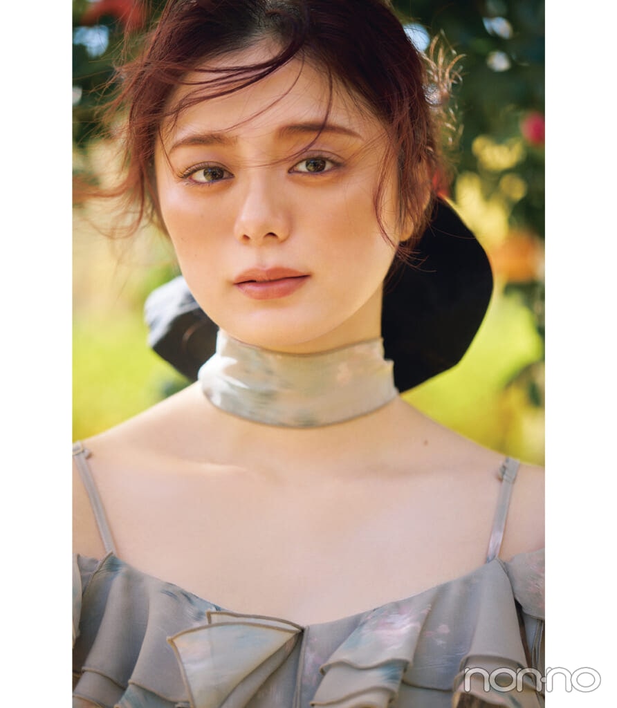 紺野彩夏の2月にチークモデルカット3-1