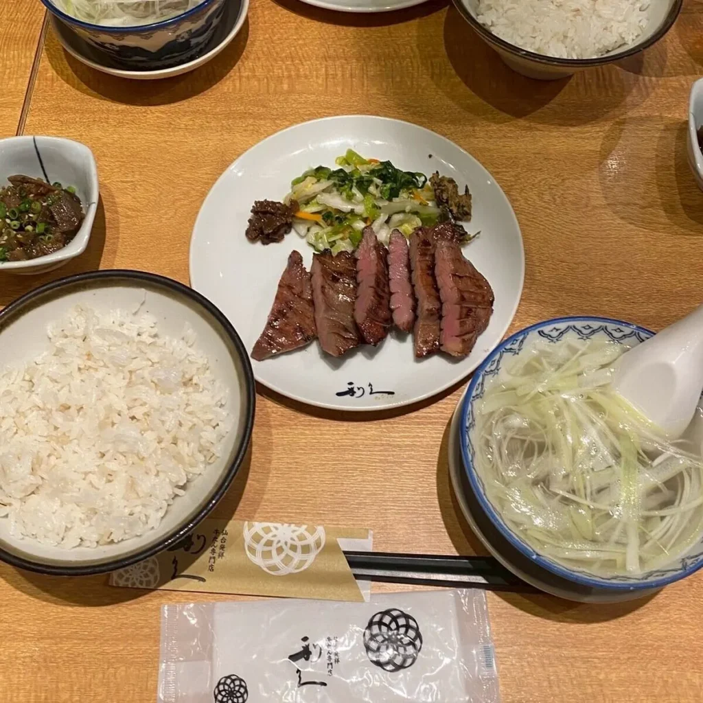 牛タン定食の画像