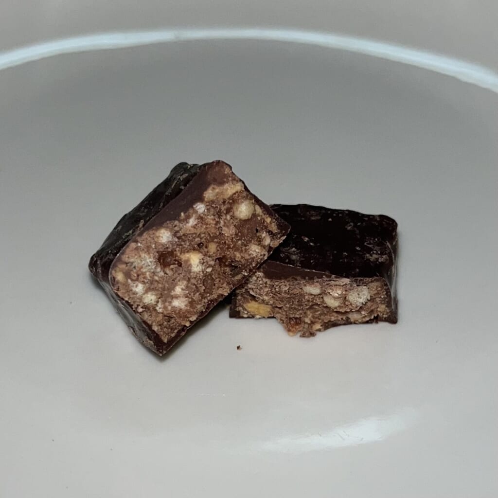 きたきたのこのこの山里の断面アップ