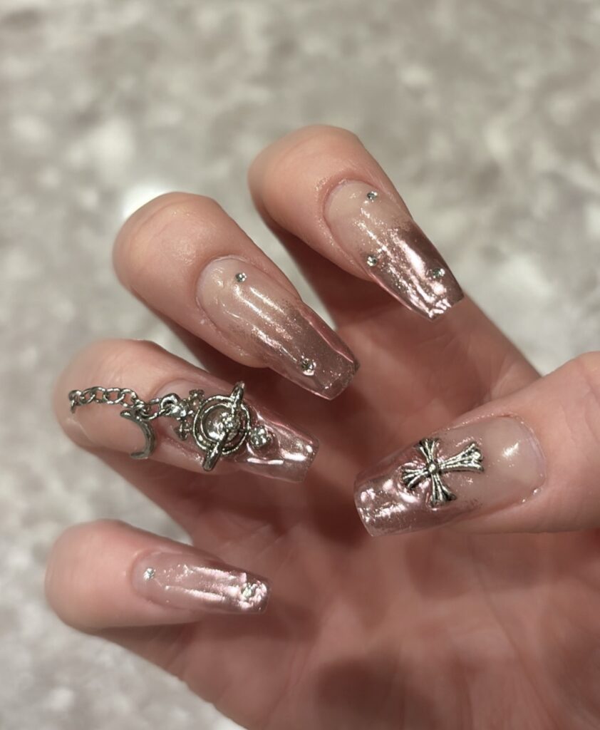 クロム風ピンクロングフレンチ
