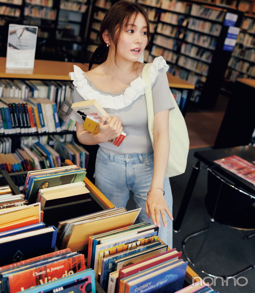 久間田琳加の新学期ワードローブモデルカット5-4