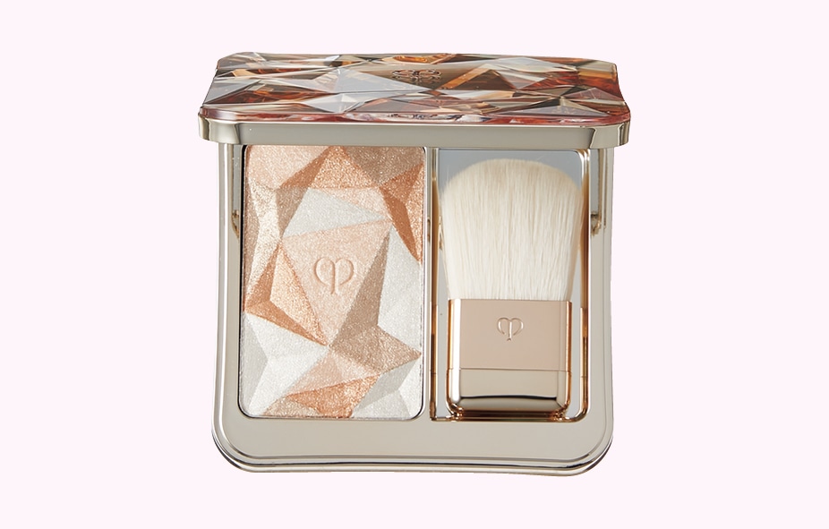 久間田琳加のベストコスメ「クレ・ド・ポー ボーテ ル・レオスールデクラ 202」