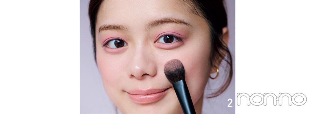 ベビ甘ピンクメイクのチークの塗り方２