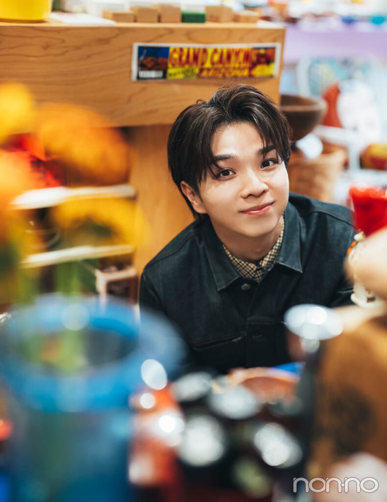 塩﨑太智さんとカラフルなインテリアショップへ_6