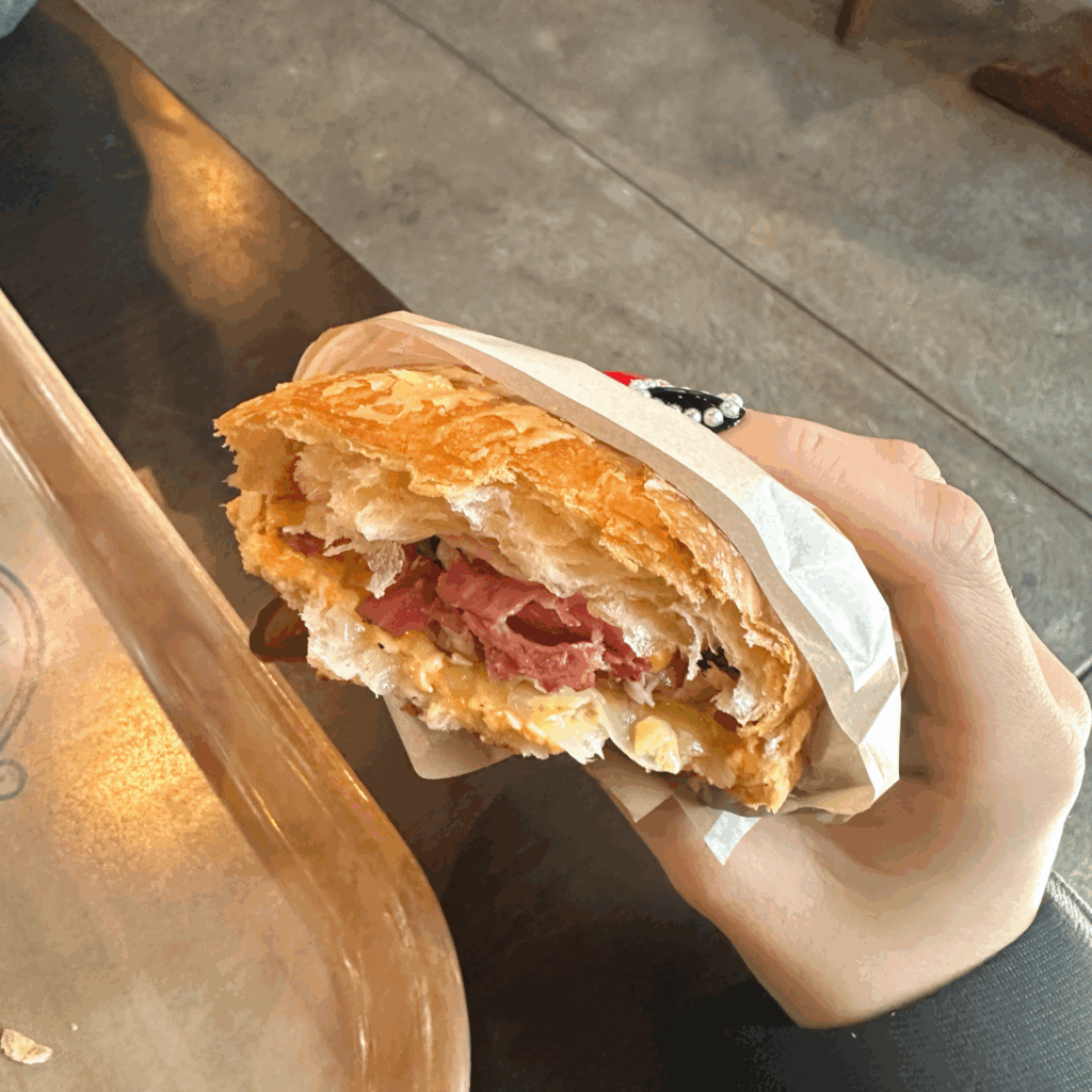 デニッシュサンド断面図