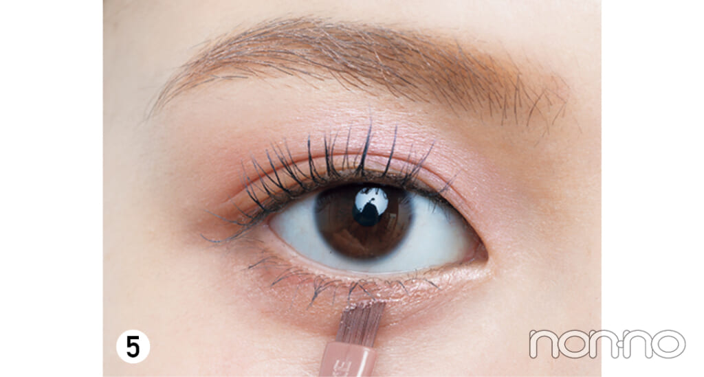 加藤栞の涙袋メイクプロセスカット3−7