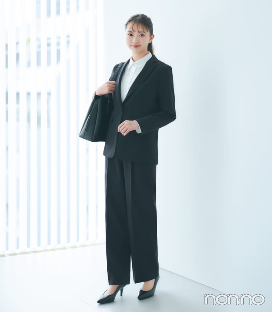 インターンから面接本番まで使えるスーツメーカーのスラックス