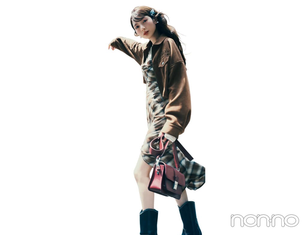 15℃以上の日のスウェード調ブルゾンを着た加藤栞