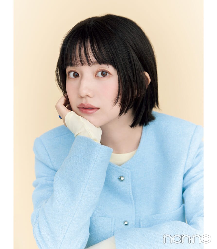 弘中綾香の私が20歳の時に考えていたことモデルカット3-1