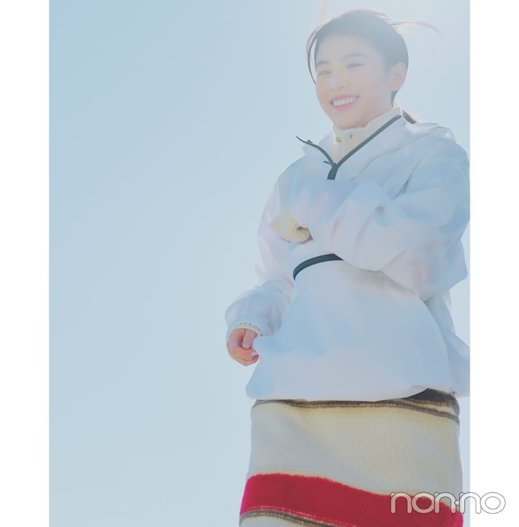 海で遊ぶ出口夏希3