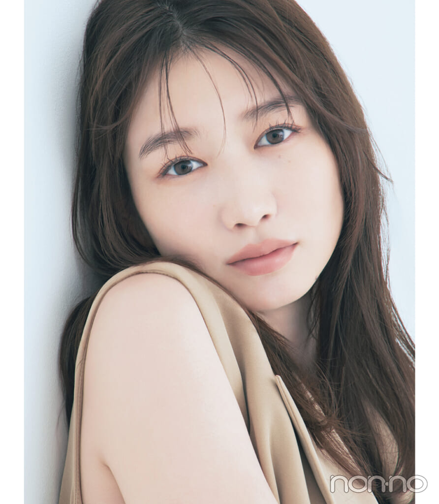 素肌感のあるシームレス肌ベースメイク